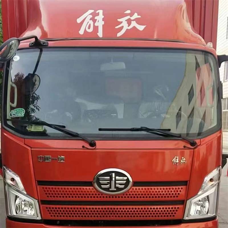 龙马潭区塔什库尔干县：物流专线的高效货运之旅
